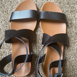 American eagle strappy sandals